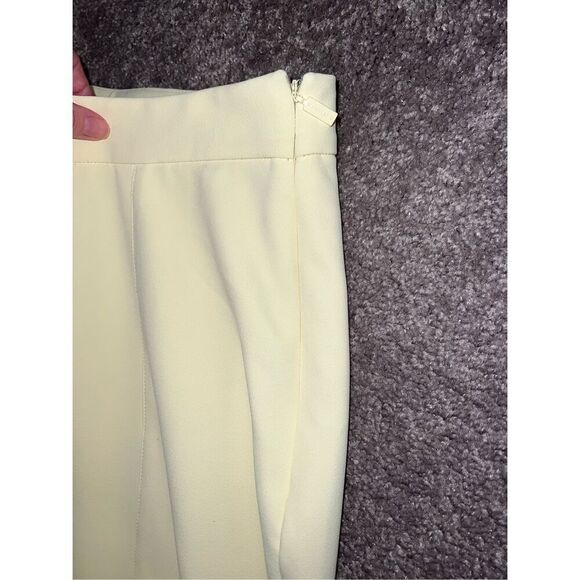 Women’s GUESS Yellow Flare Pants Work Slacks 8 - Picture 4 of 8